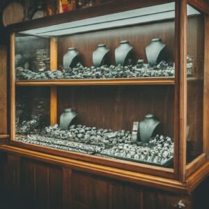 How to Sell Items at a Pawn Shop