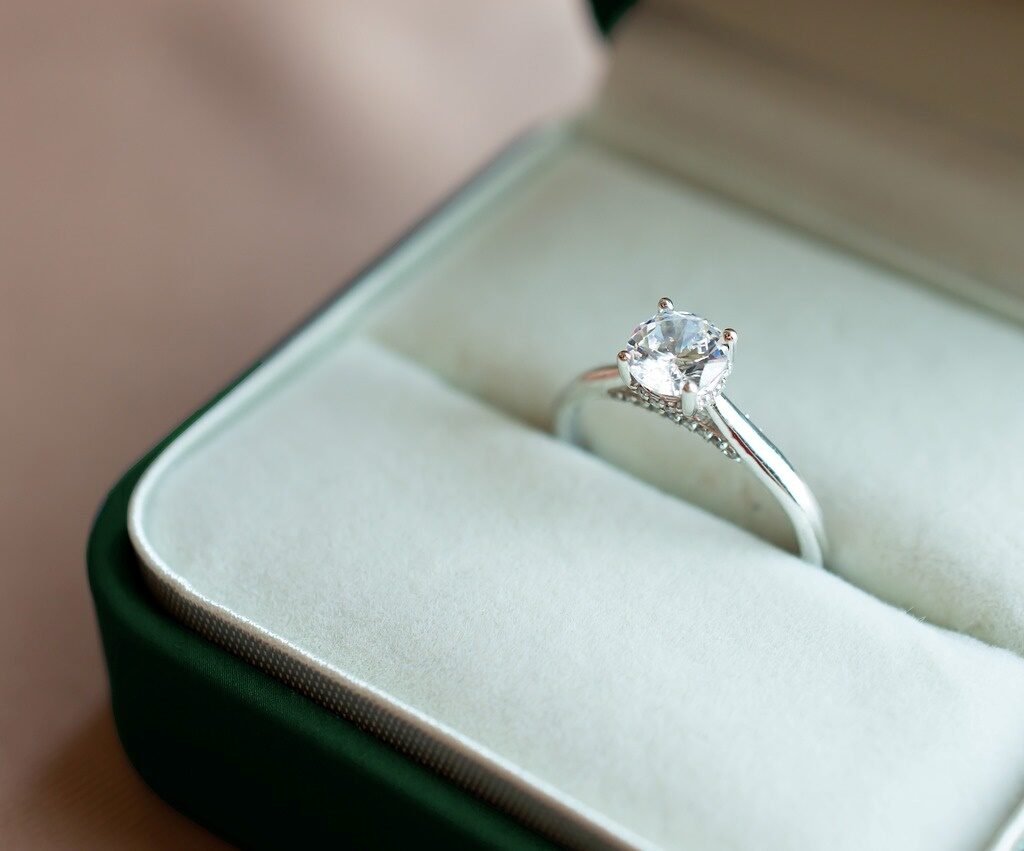 Diamond Jeweled Ring For Pawnshops in Las Vegas