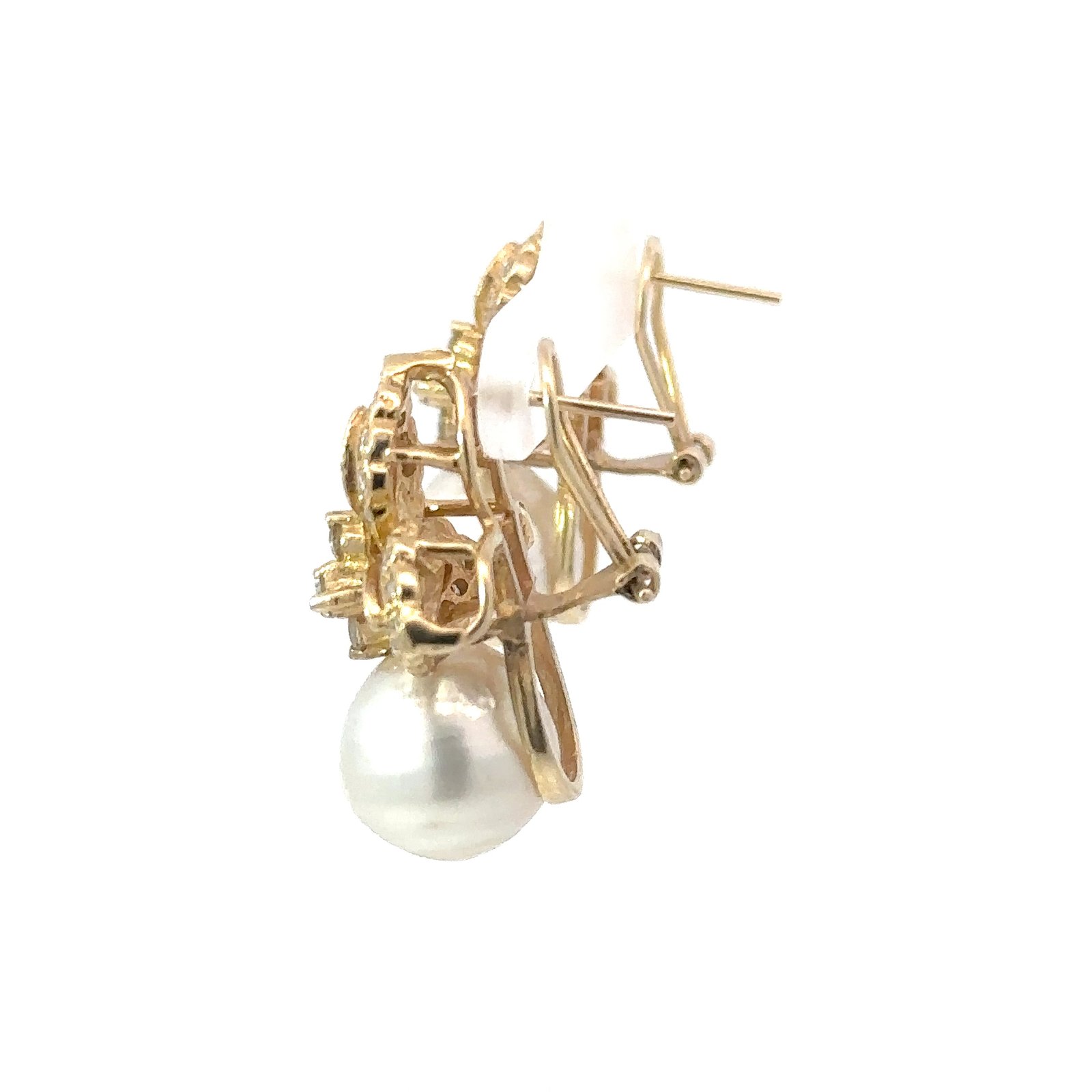 Side view of a 14k yellow gold earring from John's Loan & Jewelry, showcasing the diamond pavé setting and lustrous white pearl drop.